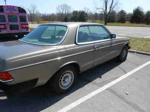 1985 MERCEDES COUPE 300CD TURBO EXCELLENT SHAPE REBUILT ENGINE/TRANS WITH PAPERS, image 7