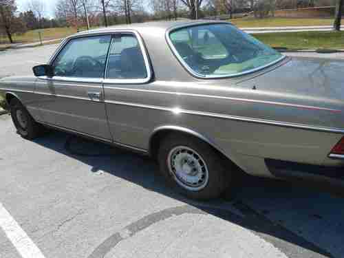 1985 MERCEDES COUPE 300CD TURBO EXCELLENT SHAPE REBUILT ENGINE/TRANS WITH PAPERS, image 11