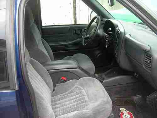 2000 Chevrolet S10 4.3  4x4  auto  CLEAN!, image 12