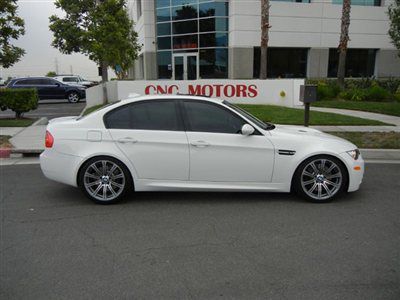 2011 bmw m3 sedan white / super clean / loaded with options / low miles / as new