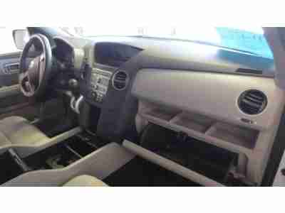 LX SUV 3.5L CD 4X4 Locking/Limited Slip Differential Tow Hitch Power Steering, image 17