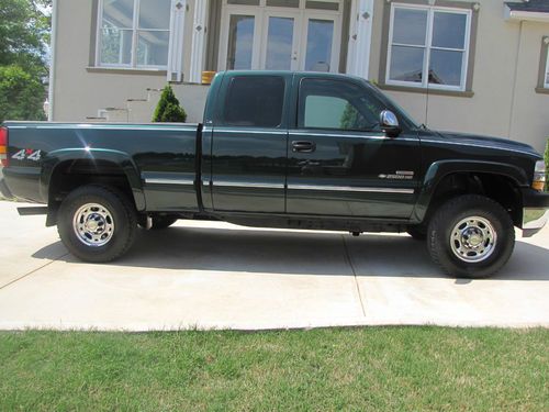 2002 chevrolet duramax 116k miles 4x4 ls ext cab. nice !!