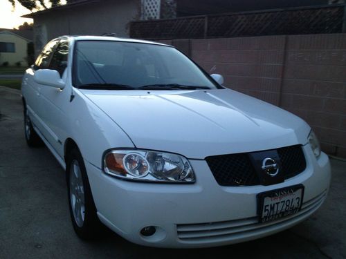 2005 nissan sentra special edition only 40k. mint condition