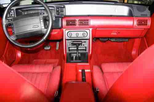1990 Ford Mustang LX 5.0 Convertible 25th Anniversary Edition and only 49k miles, image 11