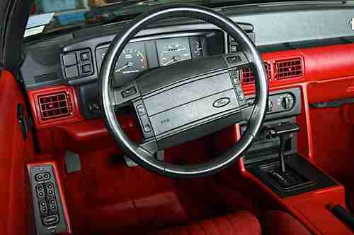 1990 Ford Mustang LX 5.0 Convertible 25th Anniversary Edition and only 49k miles, image 17