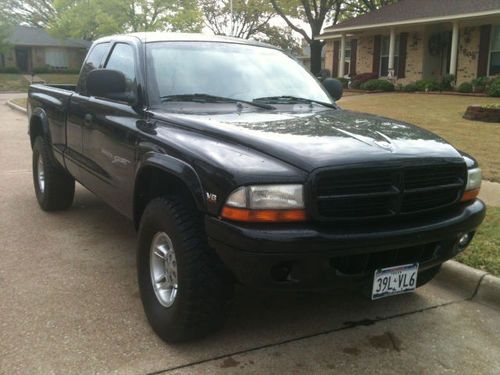 2000 dodge dakota sport extended cab pickup 2-door 4.7l 4x4