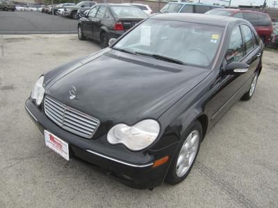 C240 4matic 2.6l awd black light grey leather sunroof  smoke free one owner