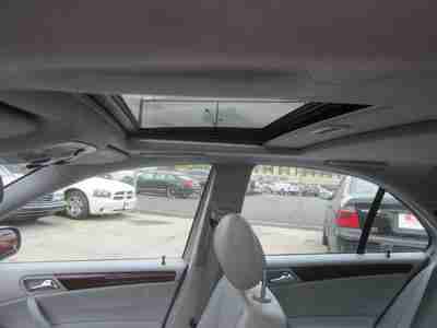 C240 4MATIC 2.6L AWD Black Light Grey Leather Sunroof Smoke free One owner, image 15