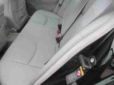 C240 4MATIC 2.6L AWD Black Light Grey Leather Sunroof Smoke free One owner, image 16