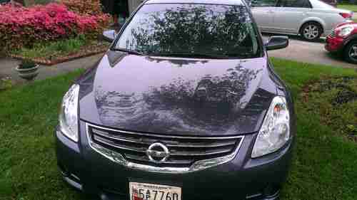 2012 Nissan Altima 2.5S- 24,000 Miles Only, image 2