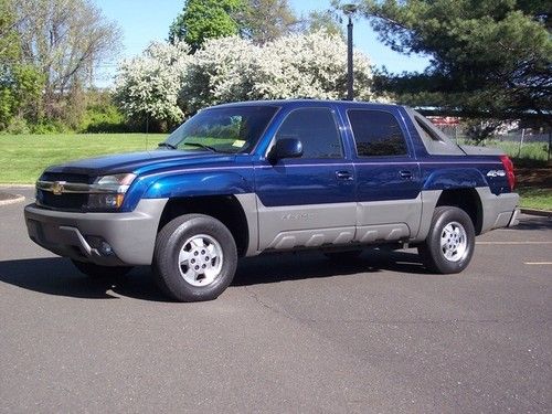 2002 chevrolet avalanche 1500 4x4, crew cab, runs perfect, shifts perfect