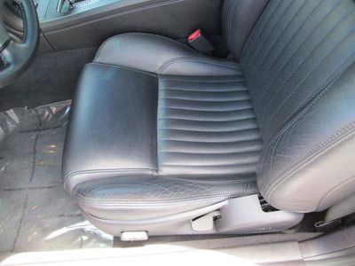 2004 BURGUNDY V8 LEATHER AUTOMATIC *LOW MILES:14K*, image 10