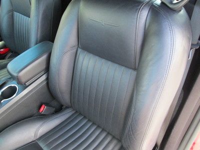 2004 BURGUNDY V8 LEATHER AUTOMATIC *LOW MILES:14K*, image 11