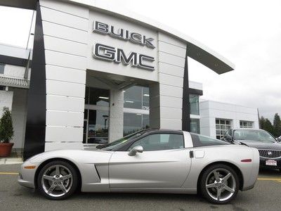 2005 chevrolet corvette coupe with only 21,000 miles ! stunning condition !!