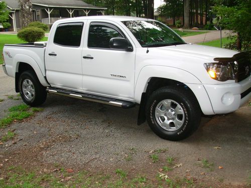 2011 toyota tacoma sr5 crew cab pickup 4-door 4.0l 4x4 trd off road