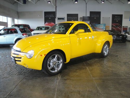 Rare yellow 2004 chevrolet ssr roadster chrome wheels only 24,868 miles!