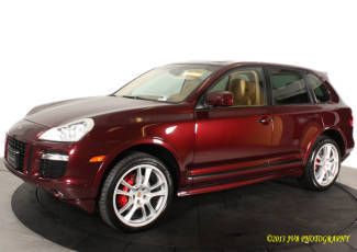 2008 porsche cayenne gts, navigation, panoramic sunroof, low miles, carmona red!