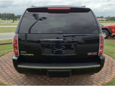 2010 GMC YUKON DENALI AWD, image 5