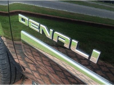 2010 GMC YUKON DENALI AWD, image 7