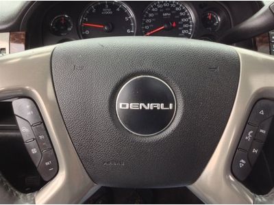 2010 GMC YUKON DENALI AWD, image 25