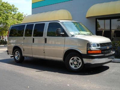 1500 awd passenger van dual entrance runs great