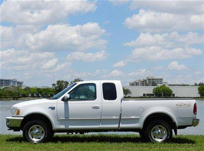 Lariat 50th anniversary edition 4x4 off road pckg *rare pick up* low reserve *