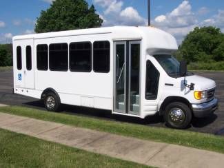 2006 ford e450 starcraft bus 14 passenger wheelchair access 51k mis. certified