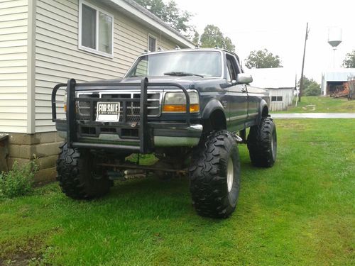 1995 f-350 7.3 powerstroke 5 speed, 4x4, lifted, power locks, windows, &amp; more!