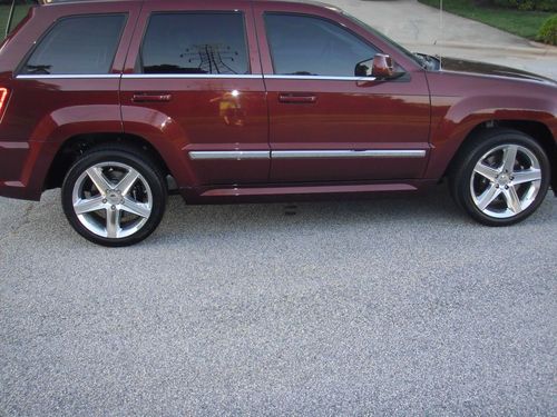 2007 jeep grand cherokee srt8 sport utility 4-door 6.1l