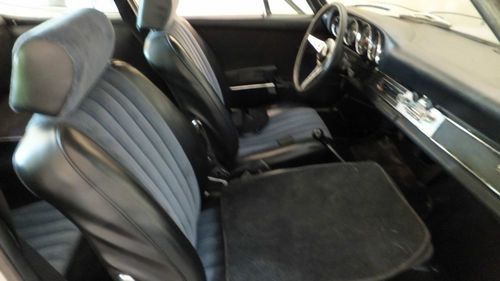 1969 PORSCHE 911 E COUPE (RARE! FACTORY SUNROOF)-LOW RESERVE!!!!, image 4