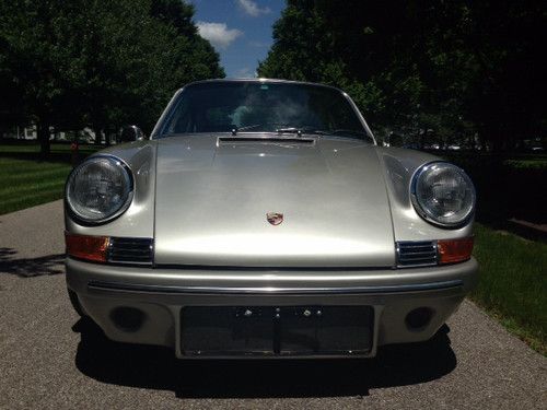 1969 PORSCHE 911 E COUPE (RARE! FACTORY SUNROOF)-LOW RESERVE!!!!, image 21