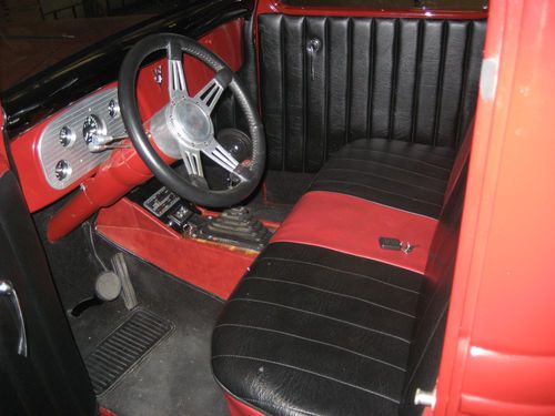 1935 Ford pickup truck Fully restored, image 2