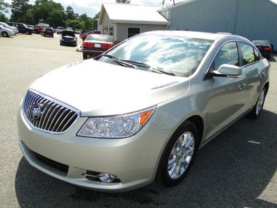2013 BUICK LACROSSE LEATHER NAV REPAIRABLE LIGHT DAMAGE REBUILDABE SALVAGE TITLE, US $22,500.00, image 2