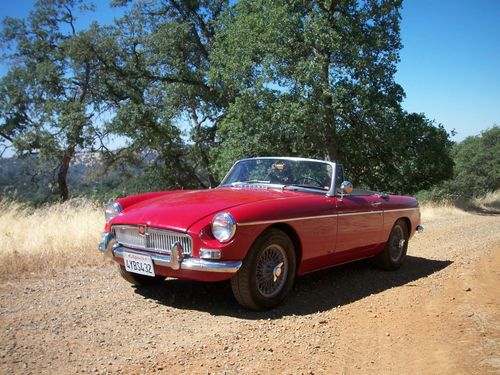 1967 mgb tourer