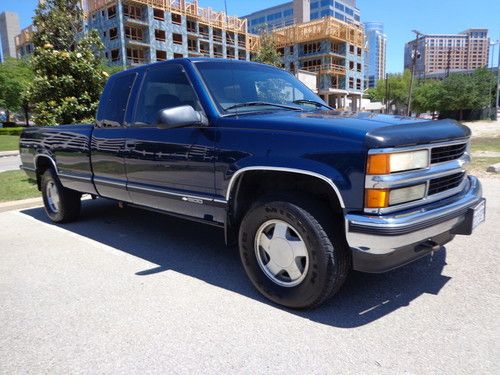 Rust free 98 chevy z71 4x4 auto v8 ext.clean low miles runs perfect cold a/c