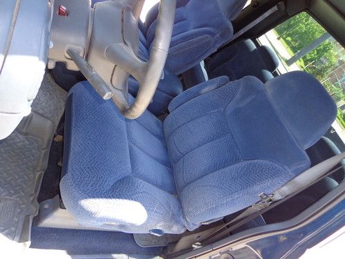 RUST FREE 98 CHEVY Z71 4X4 AUTO V8 EXT.CLEAN LOW MILES RUNS PERFECT COLD A/C, image 11