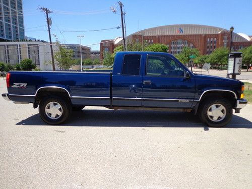RUST FREE 98 CHEVY Z71 4X4 AUTO V8 EXT.CLEAN LOW MILES RUNS PERFECT COLD A/C, image 19
