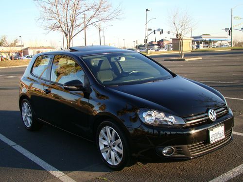 2011 volkswagen golf tdi, only 12k mi, automatic, roof, don't miss!