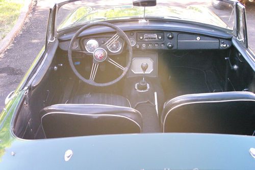 1963 MGB Convertible/Roadster British Racing Green Beauty, image 16