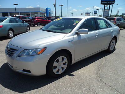 2009 toyota camry hybrid local trade in get 40 mpg