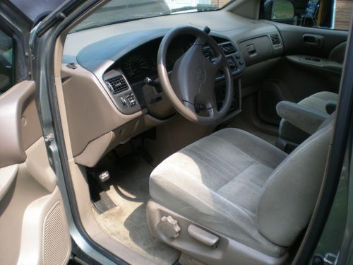 2000 Toyota Sienna CE Mini Passenger Van 5-Door 3.0L, image 6