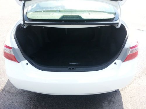2009 Toyota Camry LE Sedan 4-Door 2.4L, image 5