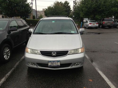 Starlite Silver Exterior with Grey Leather Interrior, US $7,995.00, image 3