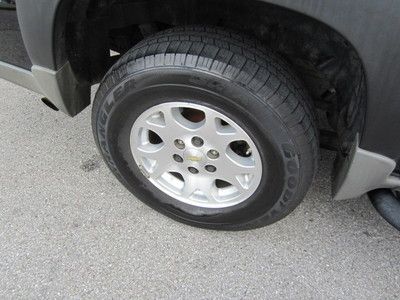 4dr 1500 4X4 SUV 5.3L Third Row Seat Tow Hooks Conventional Spare Tire ABS, US $8,700.00, image 8