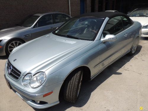 2008 mercedes-benz clk550 base convertible 2-door 5.5l