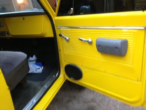 Completely refinished Chevy C-10 4x4 in excellent condition. V-8 4Speed, US $12,500.00, image 10
