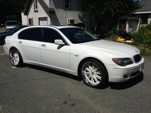 2006 bmw 750li  white,fully loaded, lthr, cd, navigation, sunroof,rims,stereo