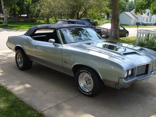 1972 cutlass supreme convertible