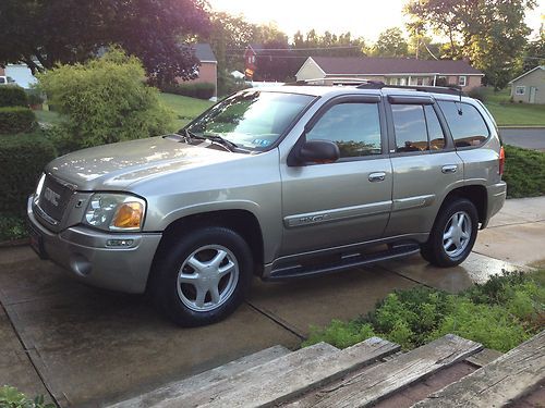 2002 gmc envoy slt **very clean**