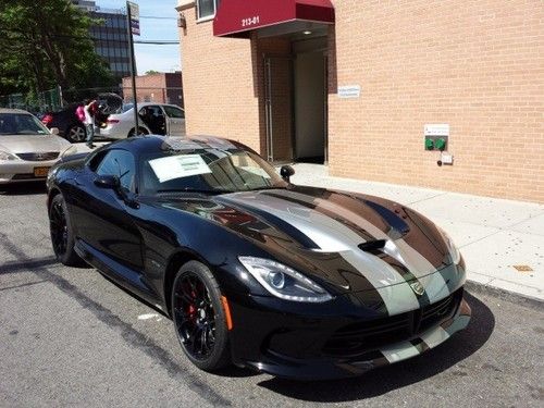 2013 srt viper gts, 242 miles, $143k msrp, track pkg, gts laguna interior pkg!